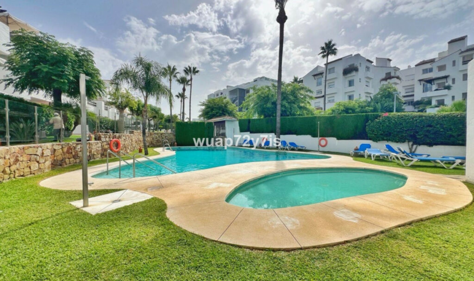 Resale - Apartment -
Costalita