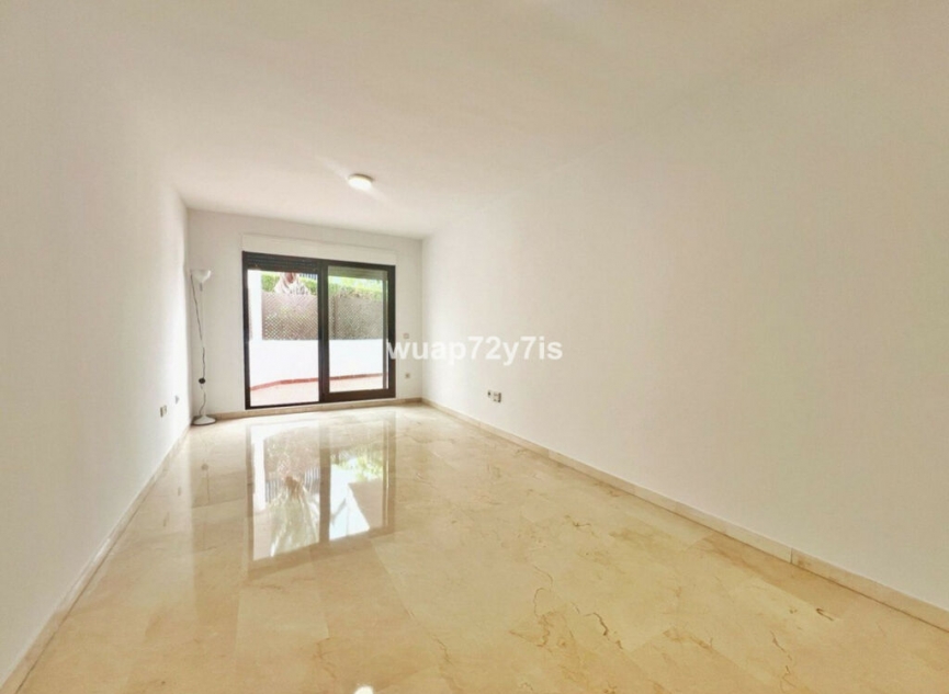 Resale - Apartment -
Costalita