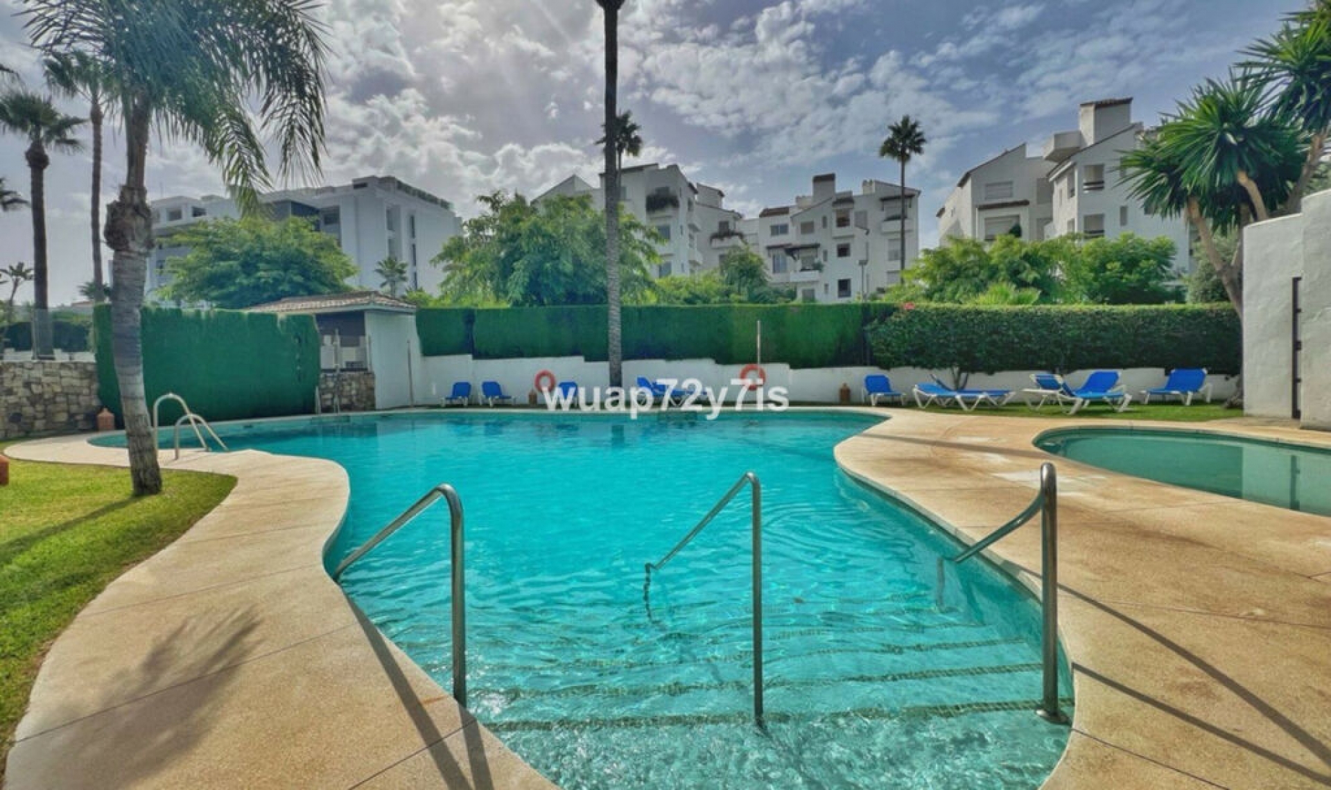 Resale - Apartment -
Costalita