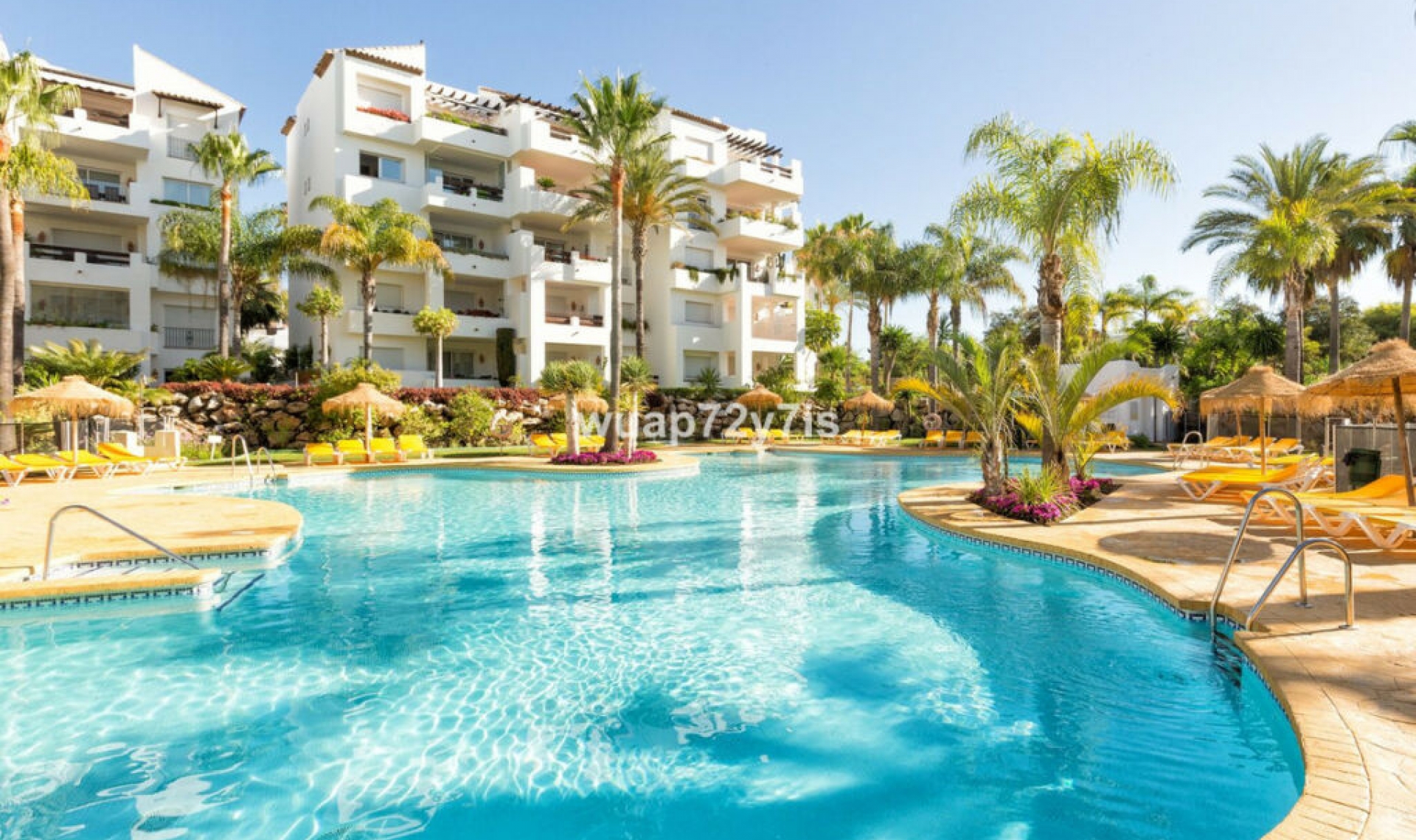 Resale - Apartment -
Costalita