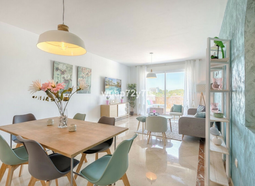 Resale - Apartment -
Costalita