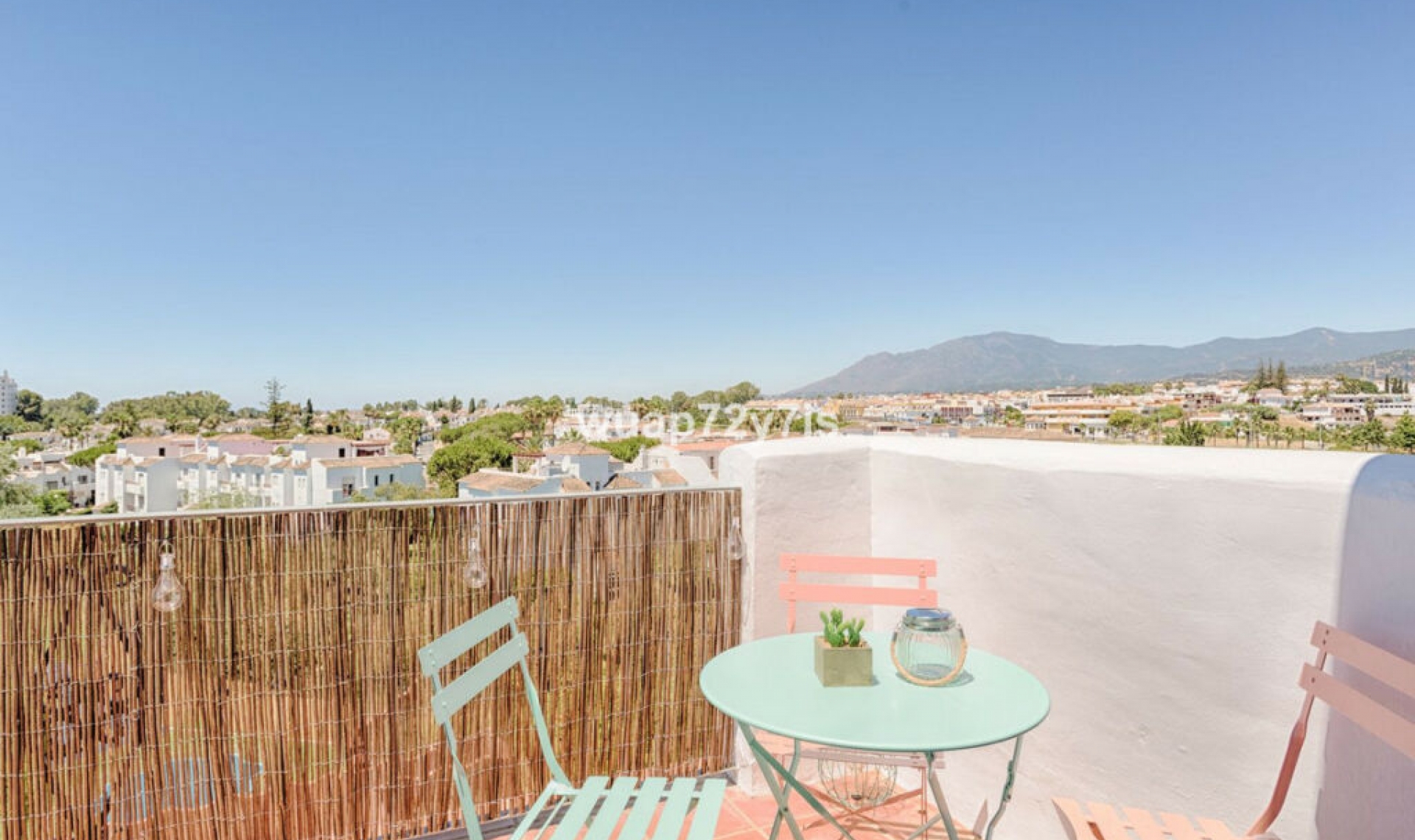 Resale - Apartment -
Costalita