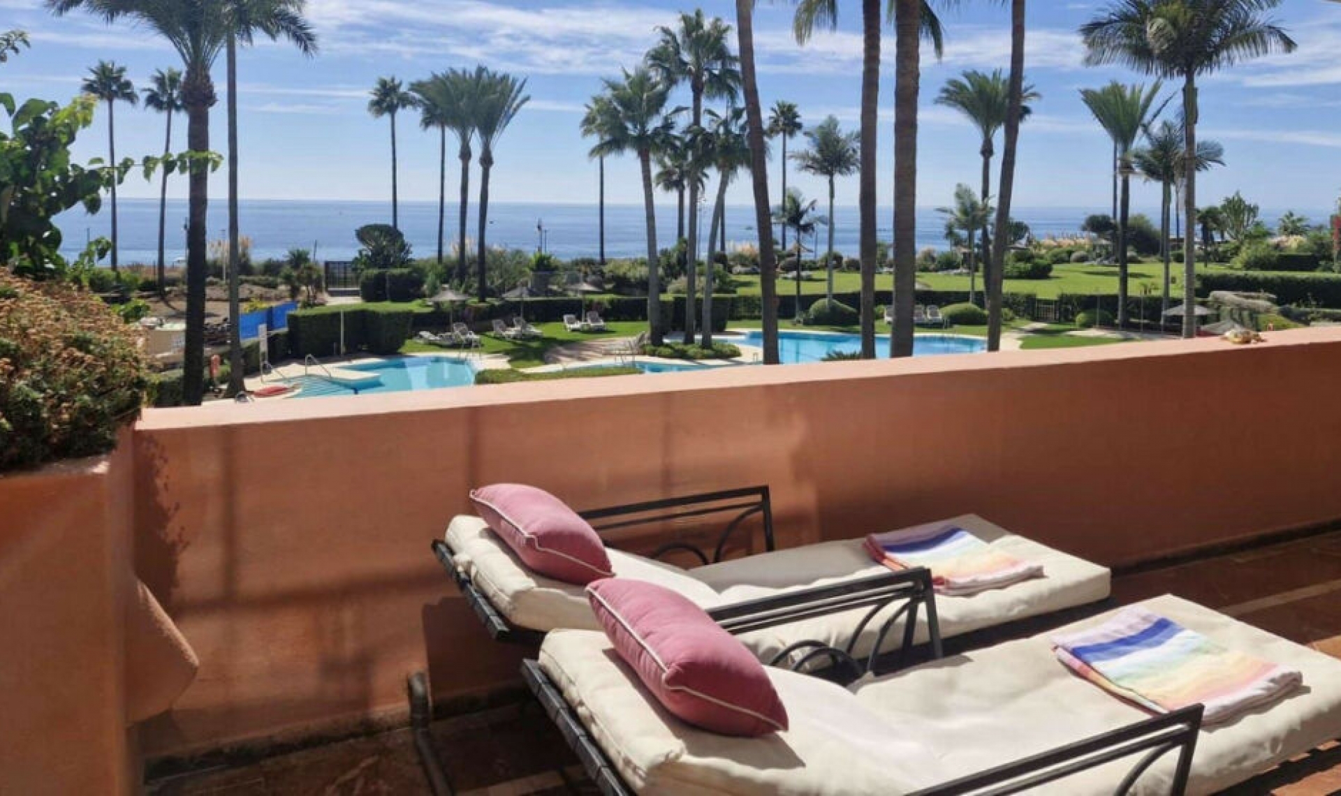 Resale - Apartment -
Costalita