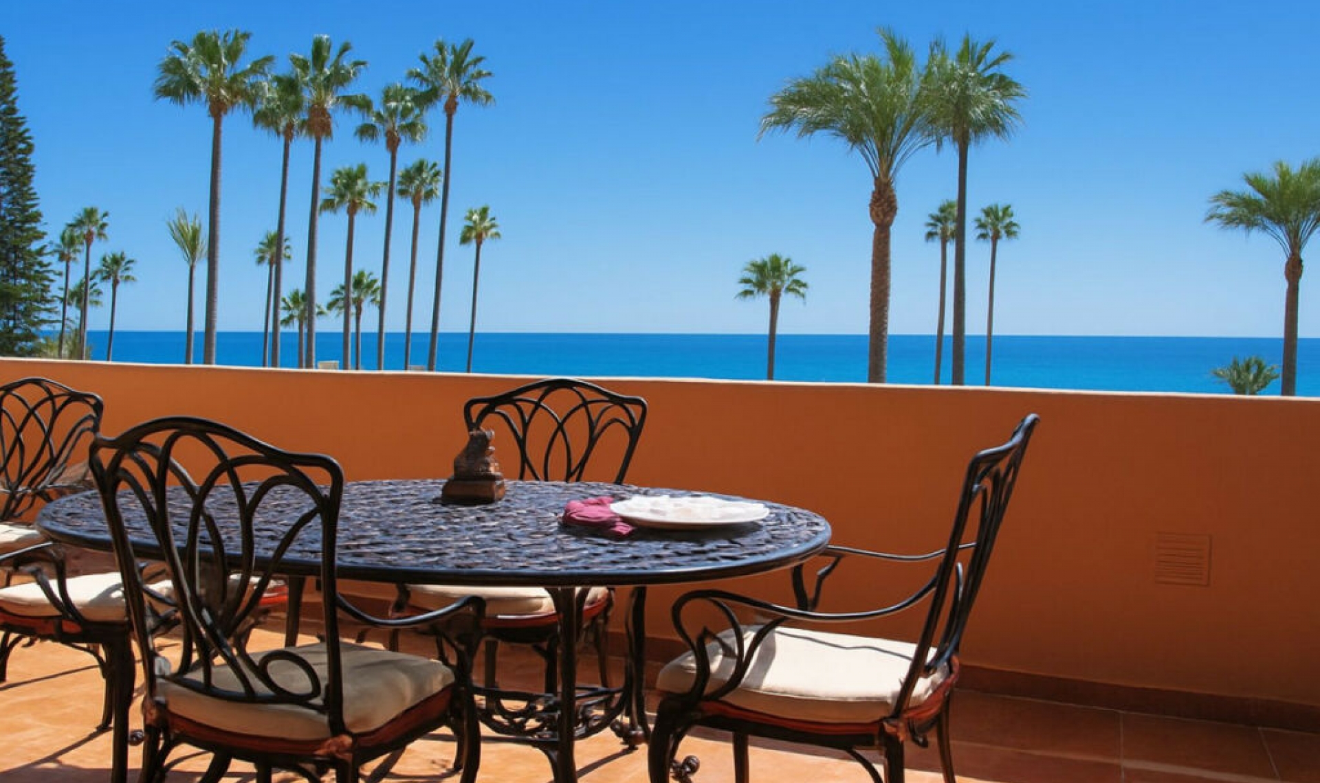 Resale - Apartment -
Costalita