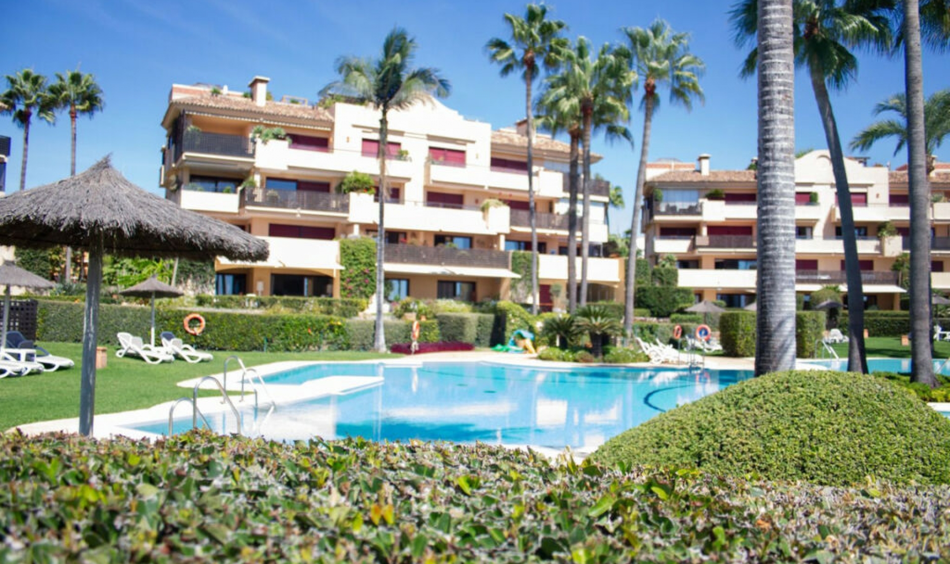Resale - Apartment -
Costalita