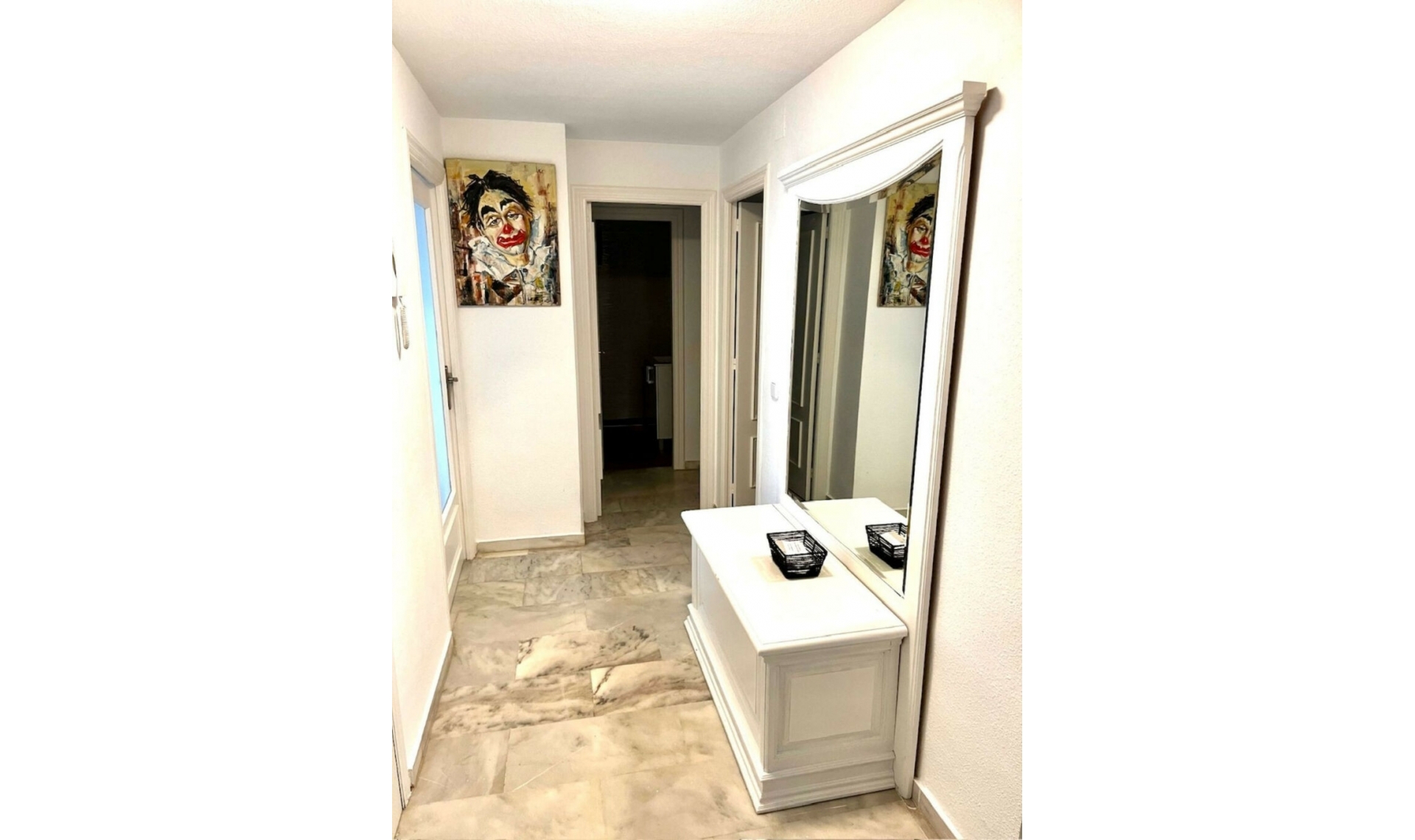 Resale - Apartment -
Diana Park