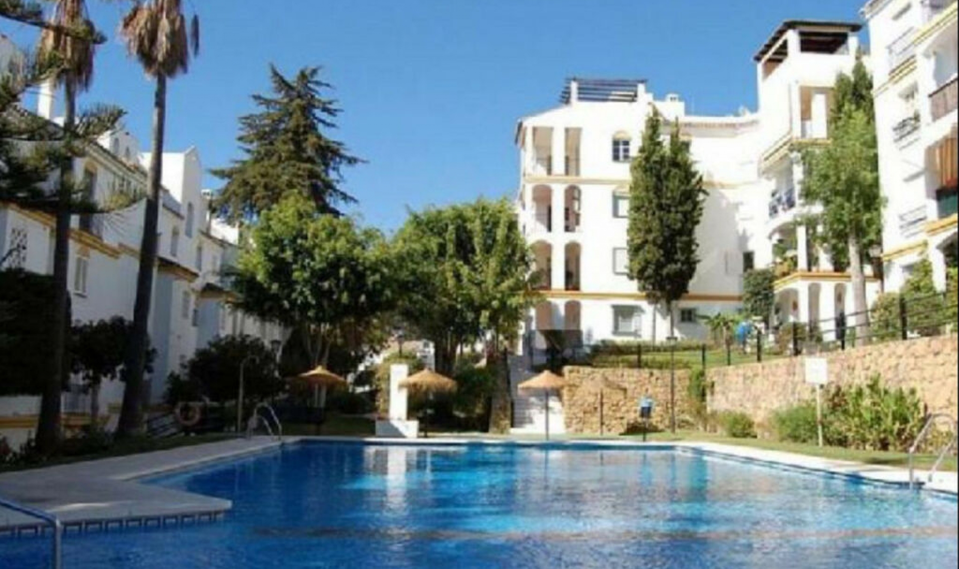 Resale - Apartment -
Diana Park