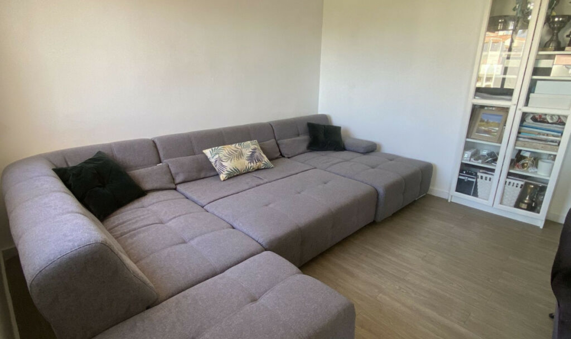 Resale - Apartment -
Diana Park