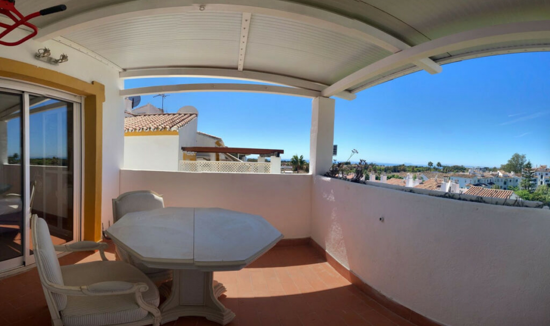 Resale - Apartment -
Diana Park