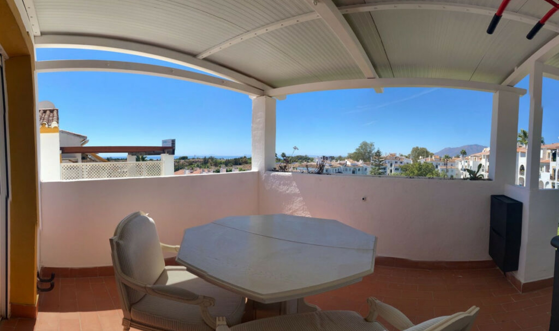 Resale - Apartment -
Diana Park