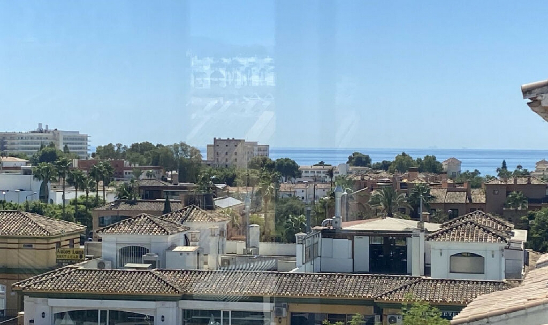 Resale - Apartment -
Diana Park