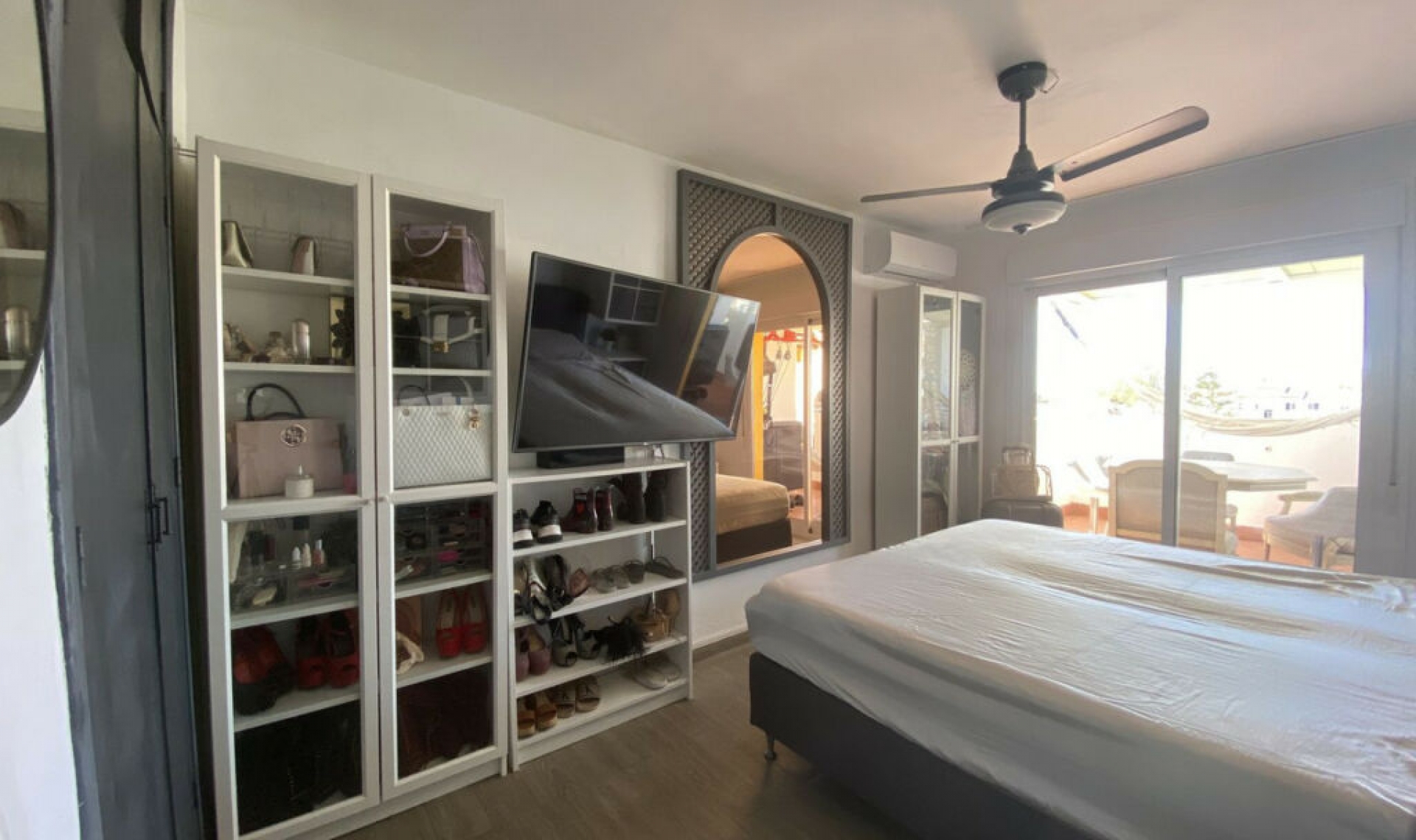 Resale - Apartment -
Diana Park