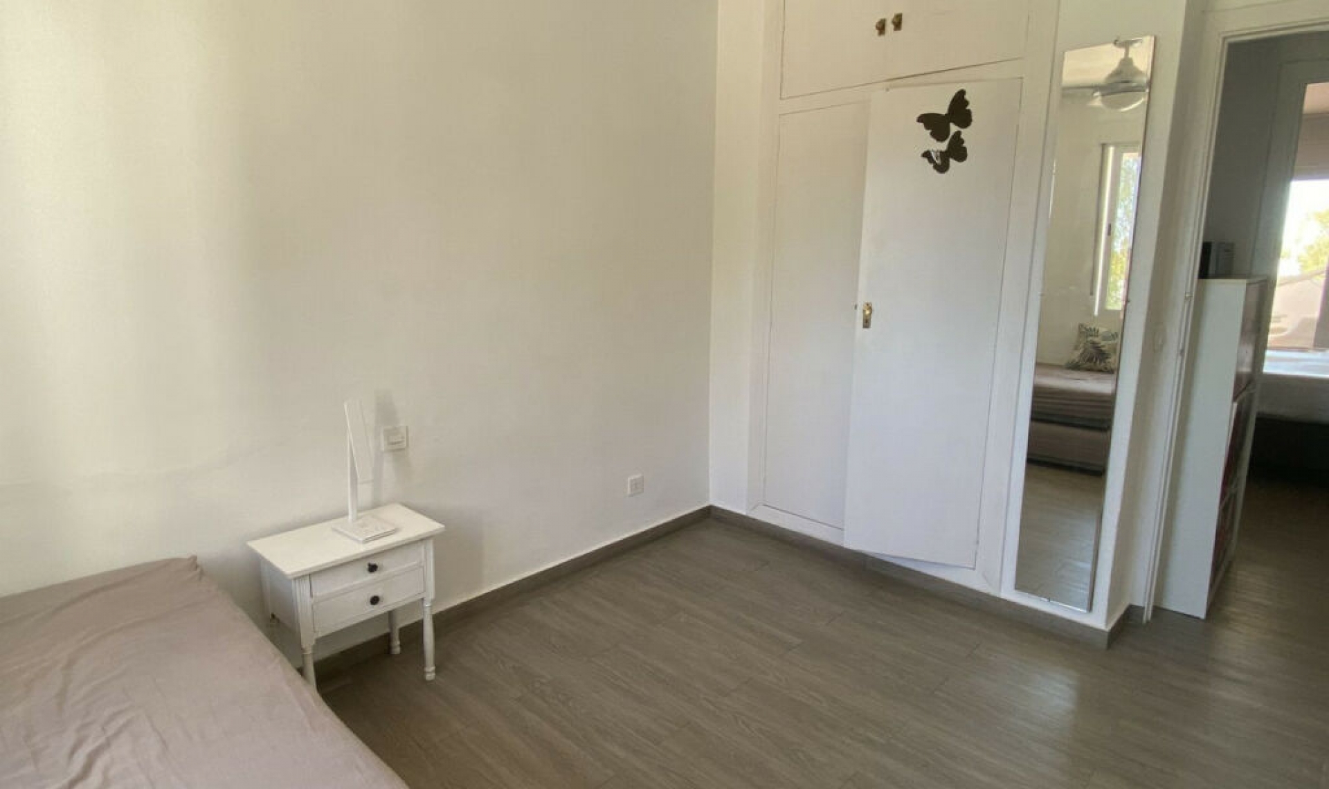Resale - Apartment -
Diana Park