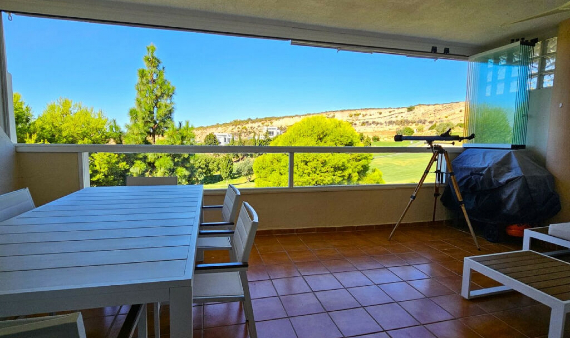Resale - Apartment -
Doña Julia