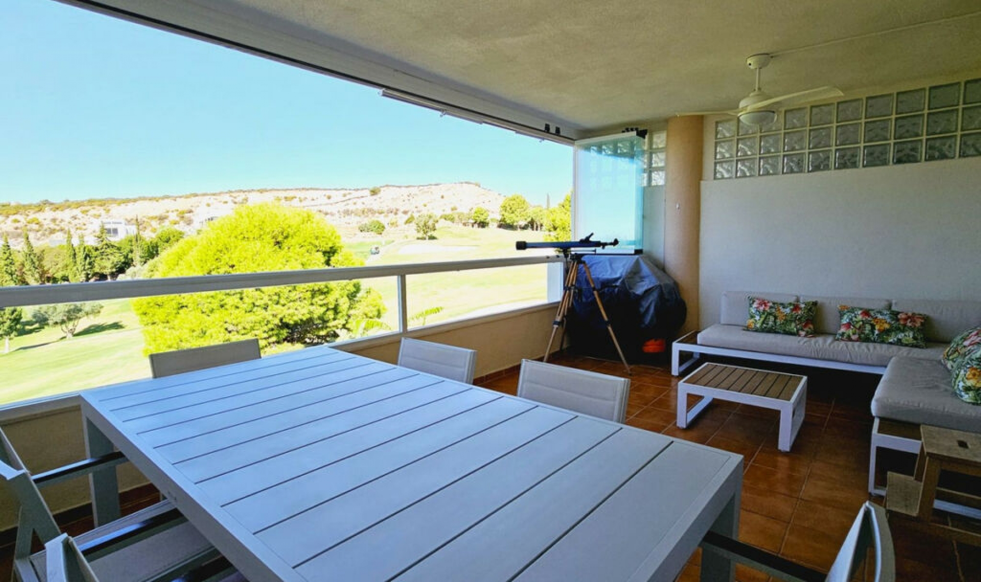 Resale - Apartment -
Doña Julia