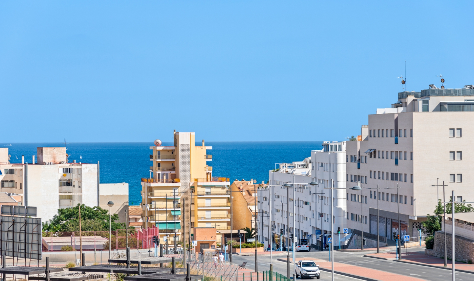 Resale - Apartment -
El Campello - El Amerador