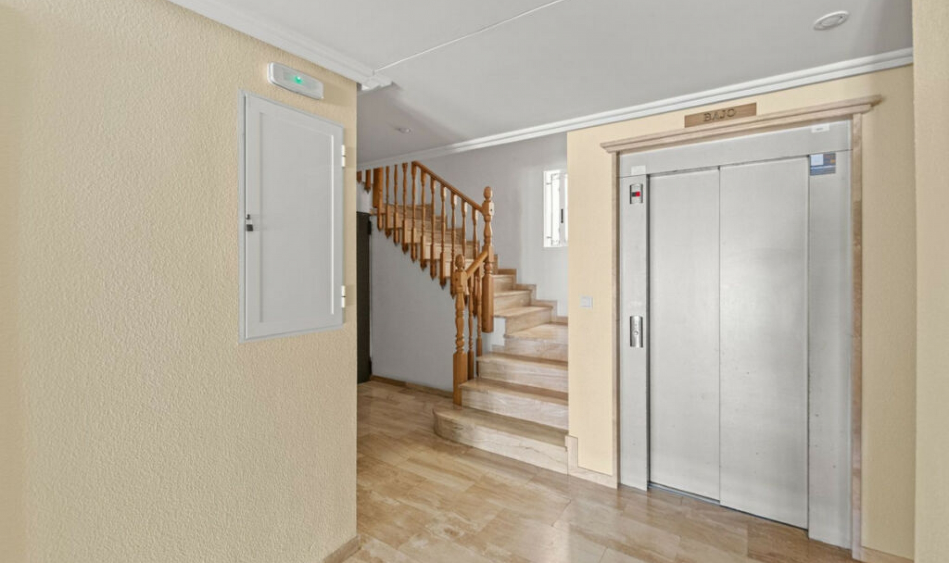 Resale - Apartment -
El Campello