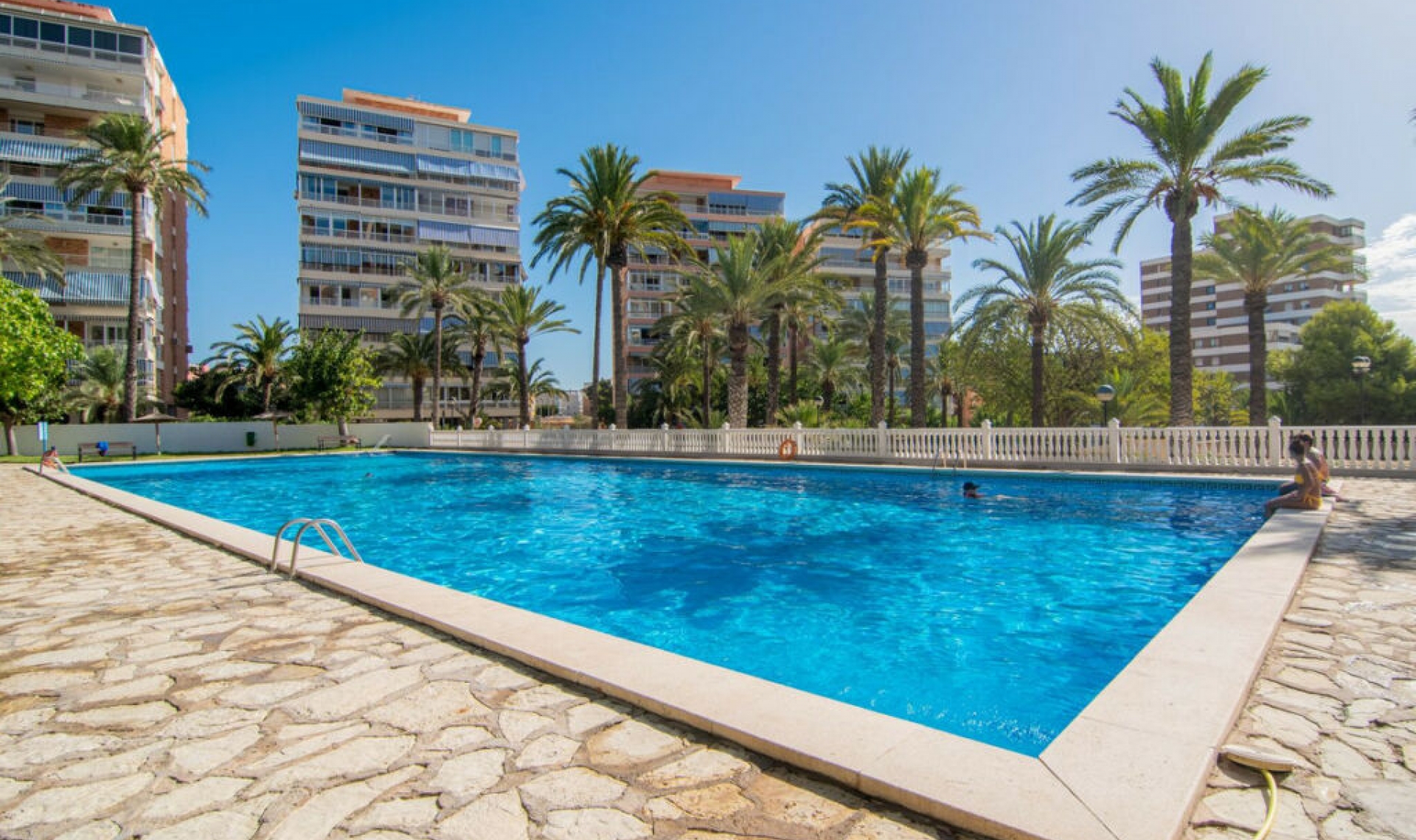 Resale - Apartment -
El Campello