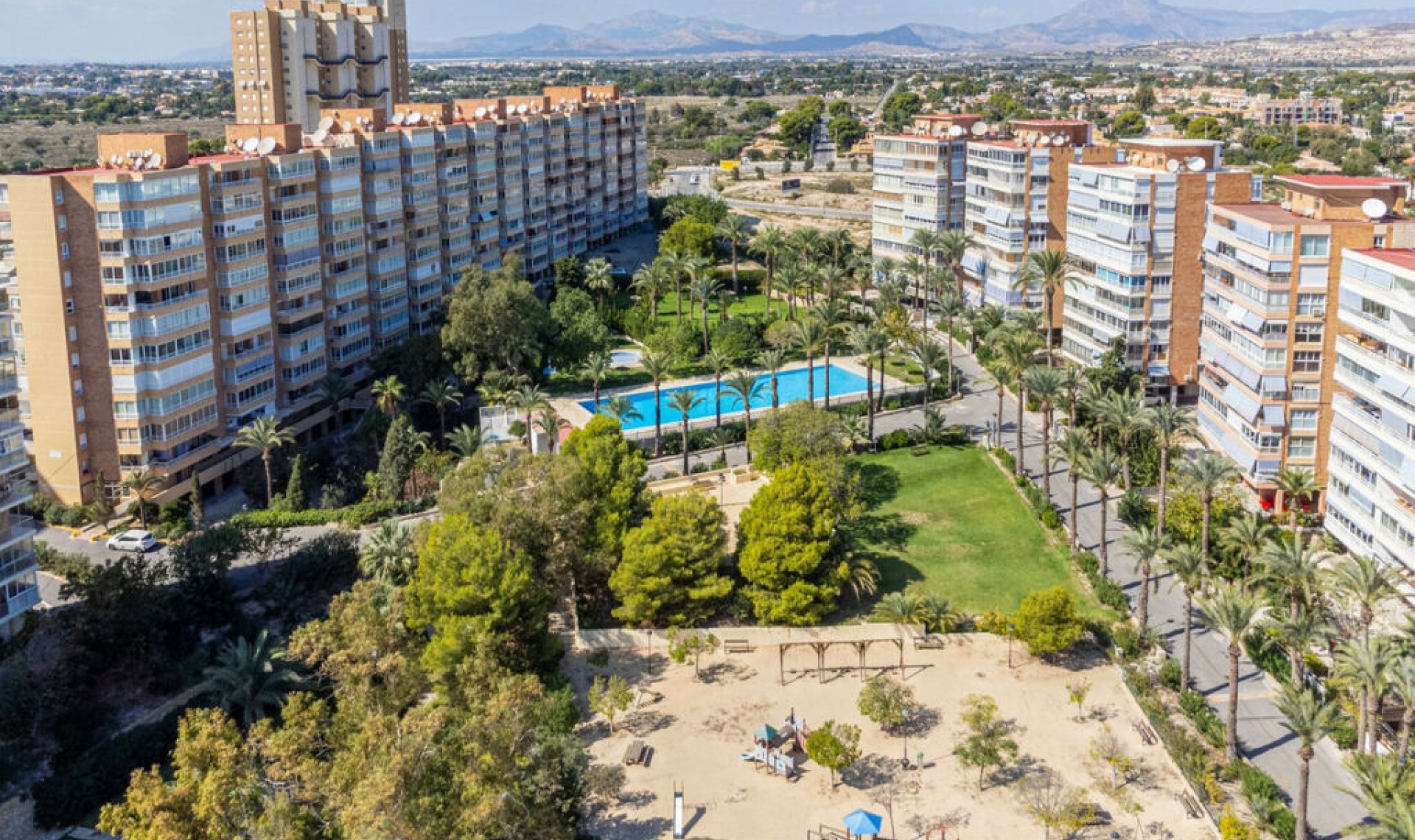 Resale - Apartment -
El Campello