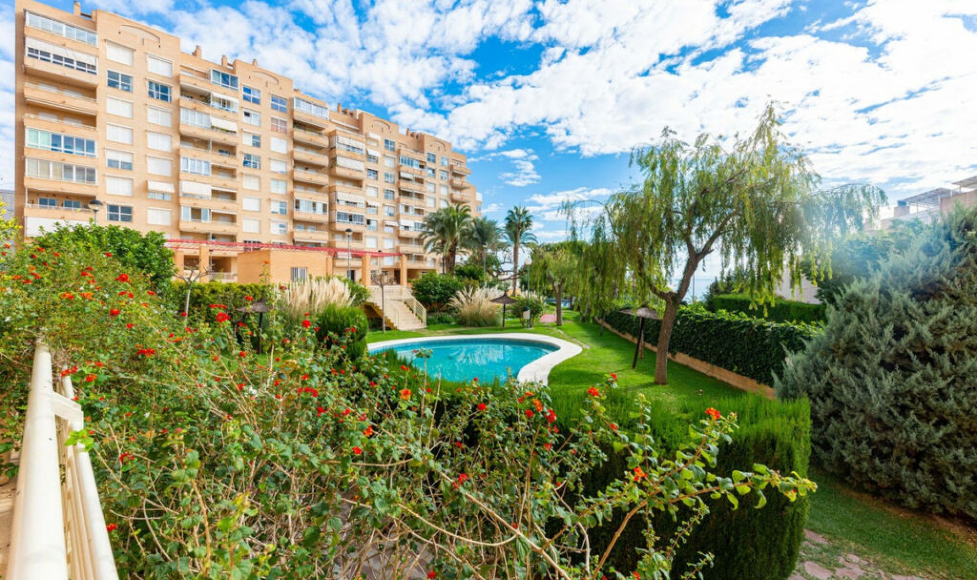 Resale - Apartment -
El Campello