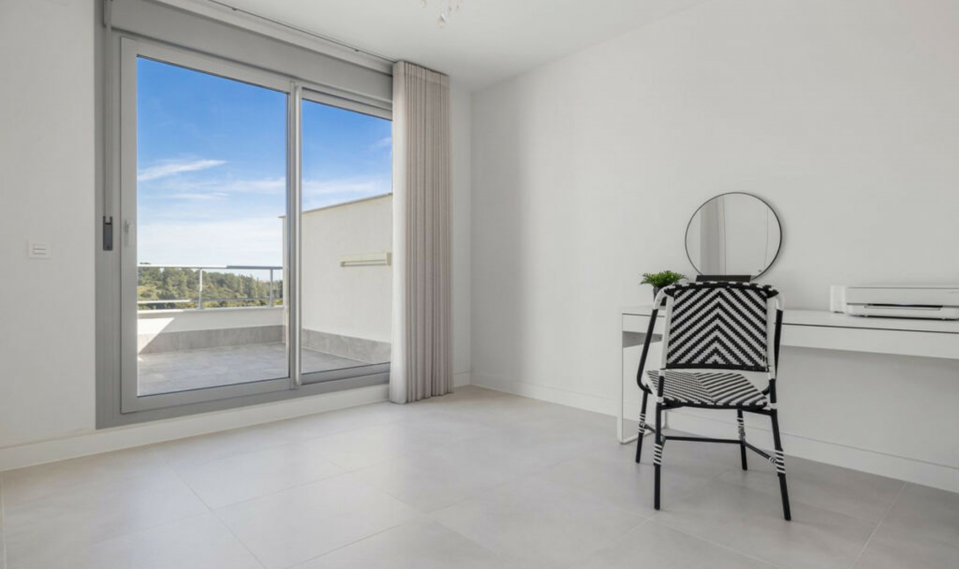 Resale - Apartment -
El Chaparral