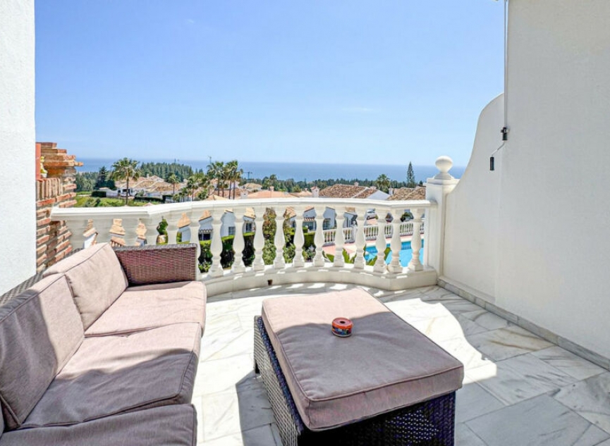 Resale - Apartment -
El Chaparral
