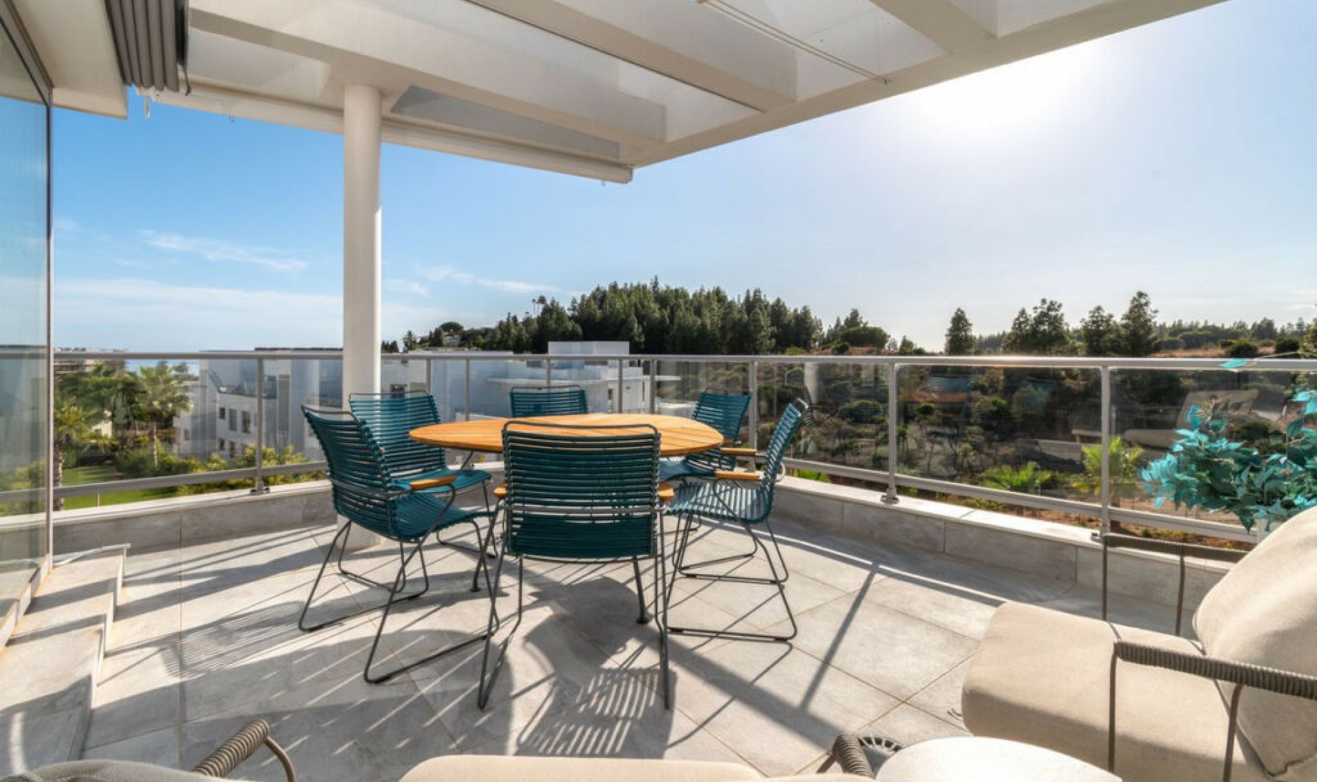 Resale - Apartment -
El Chaparral