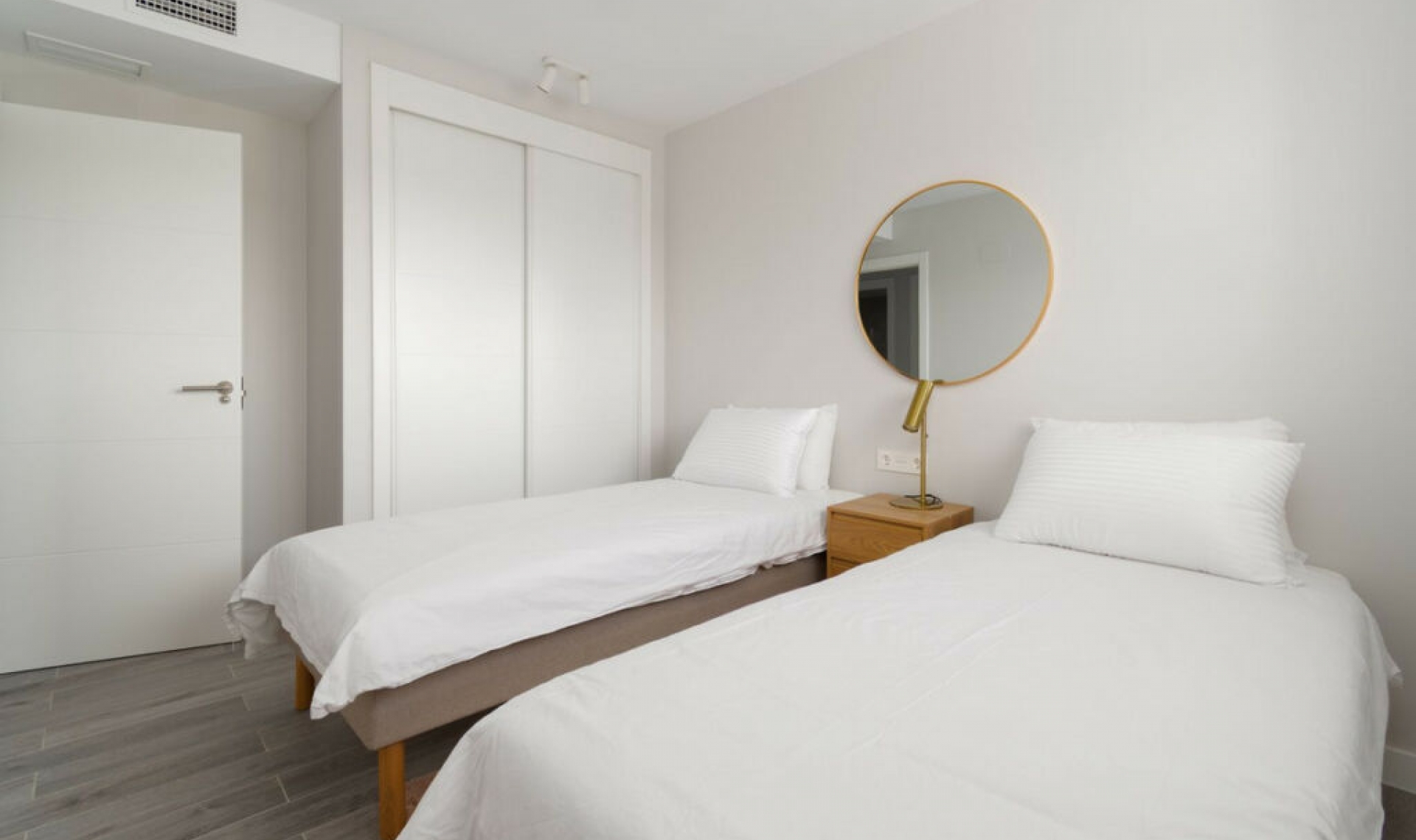 Resale - Apartment -
El Chaparral