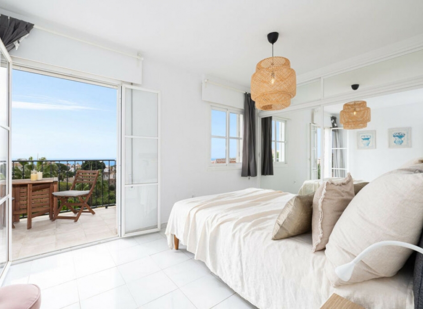 Resale - Apartment -
El Faro