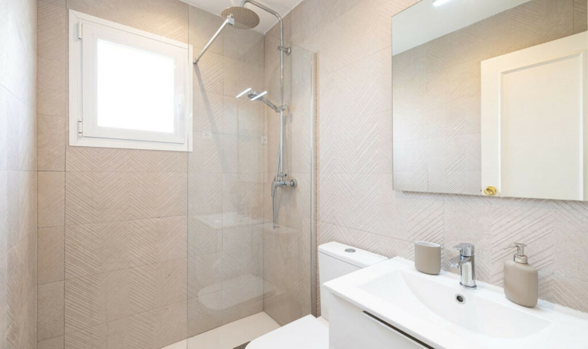 Resale - Apartment -
El Faro