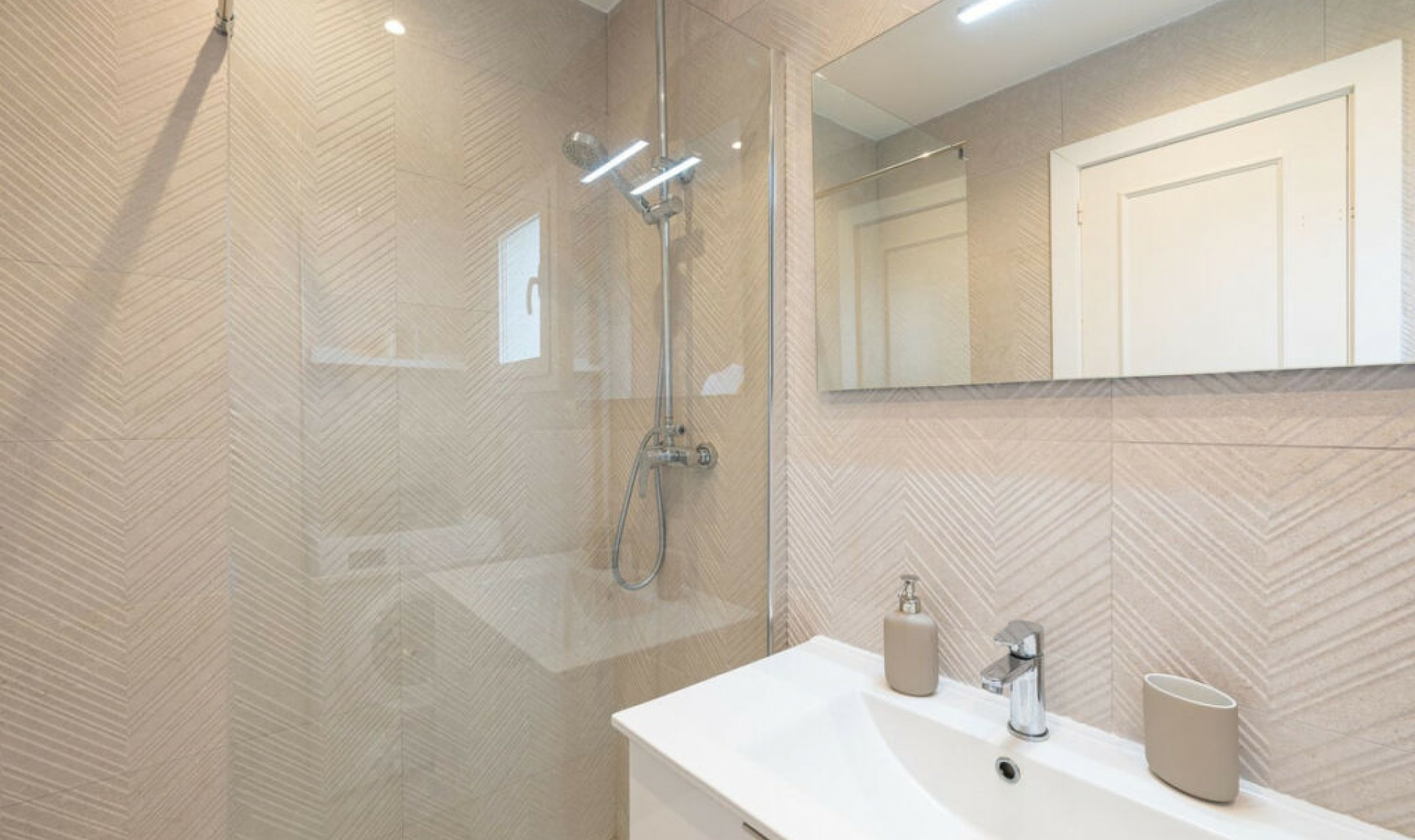 Resale - Apartment -
El Faro