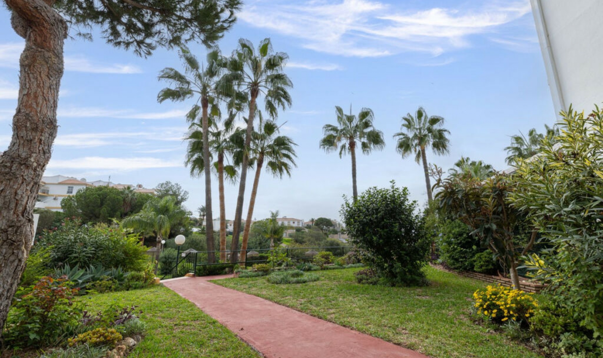 Resale - Apartment -
El Faro