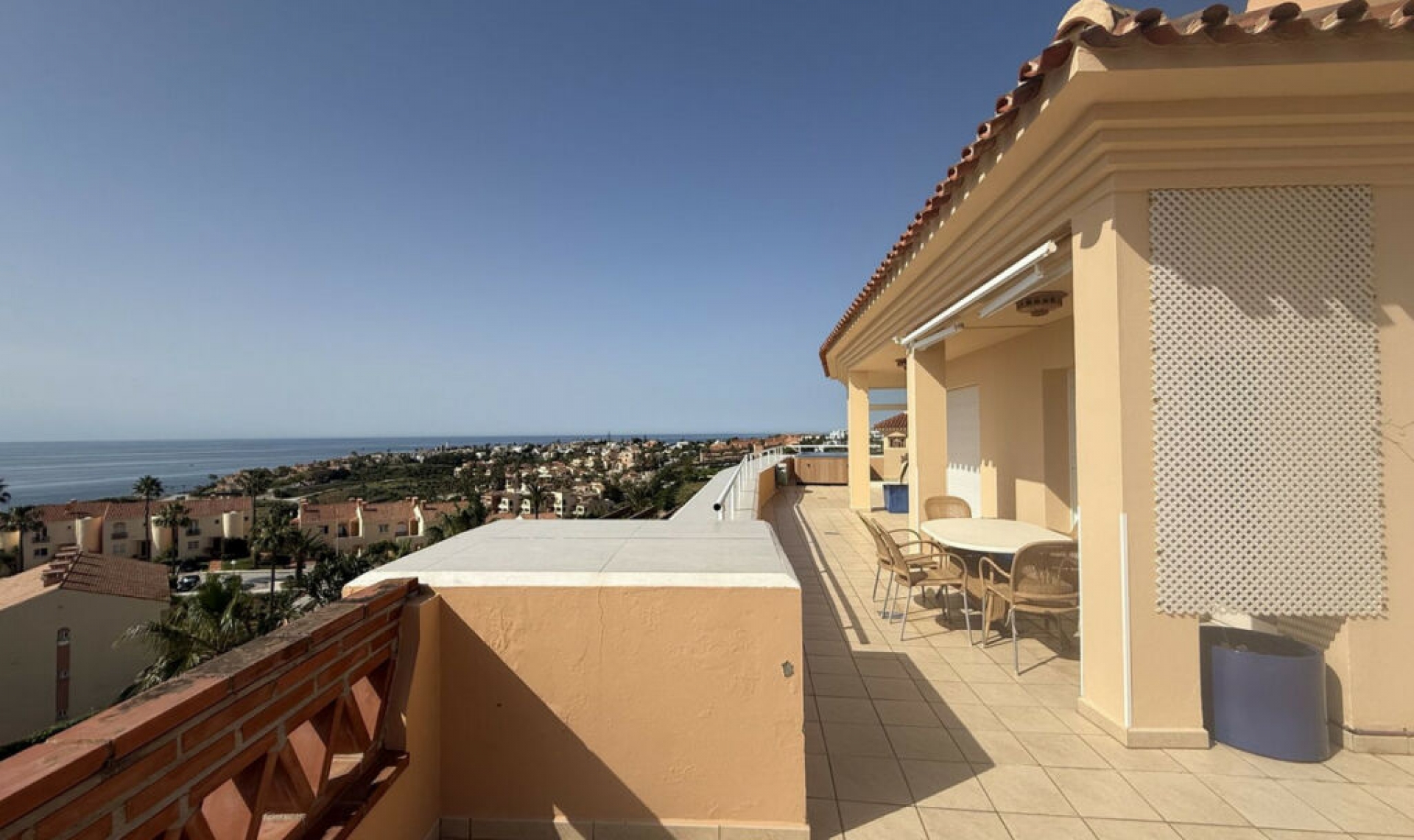 Resale - Apartment -
El Faro