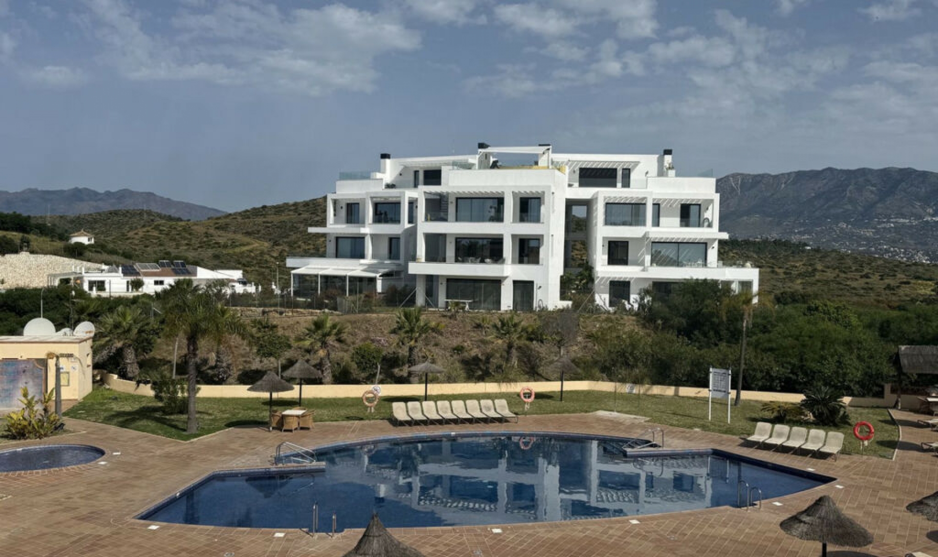 Resale - Apartment -
El Faro