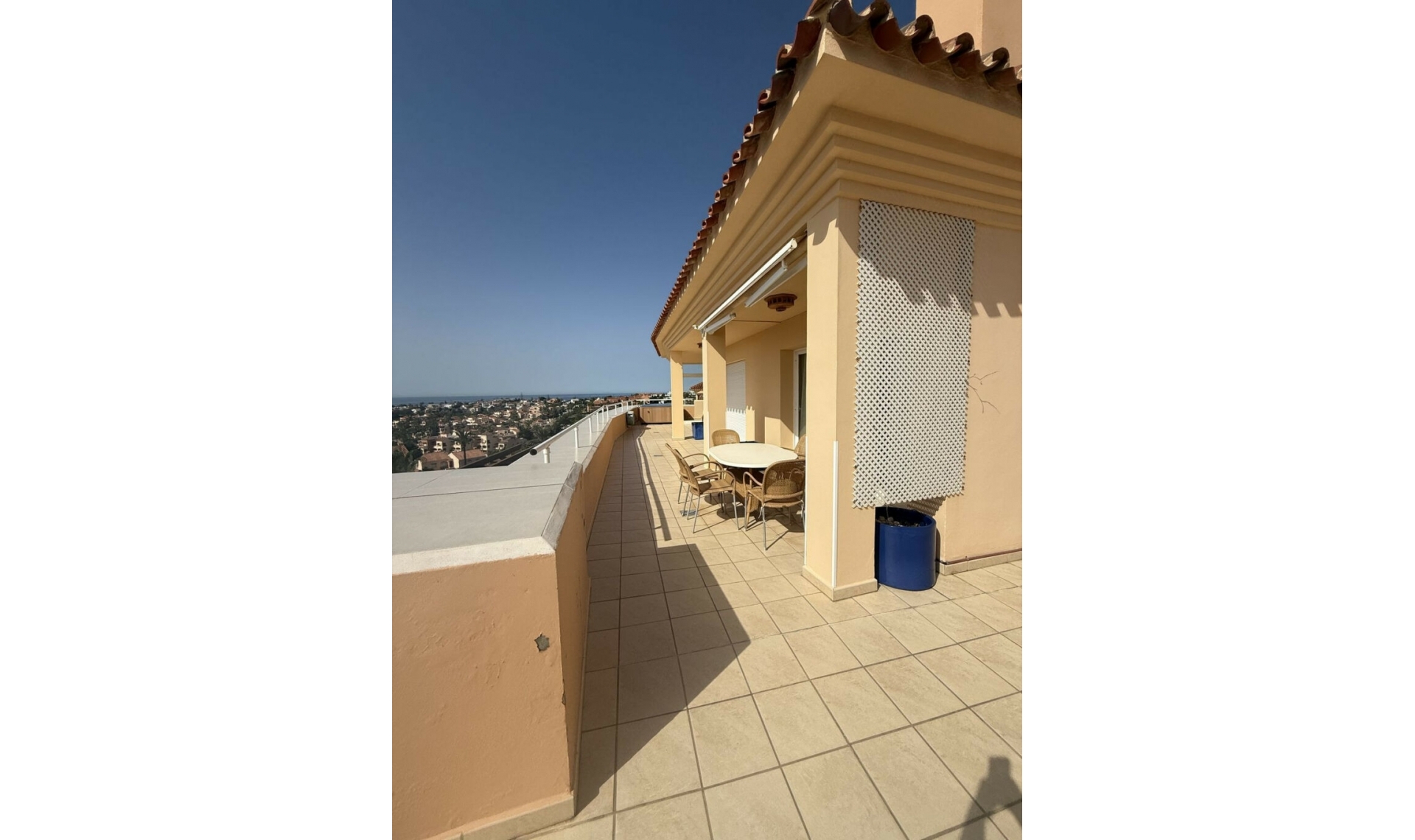 Resale - Apartment -
El Faro
