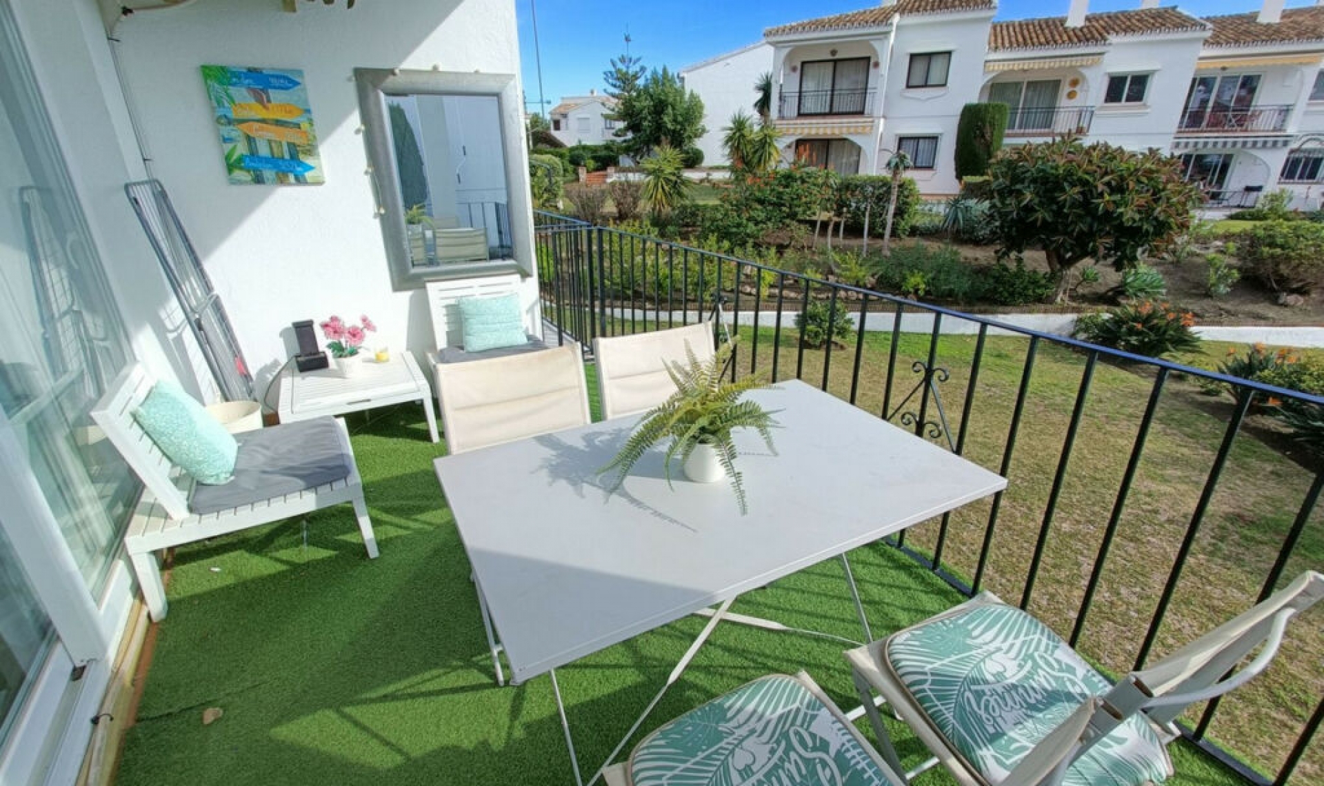 Resale - Apartment -
El Paraiso
