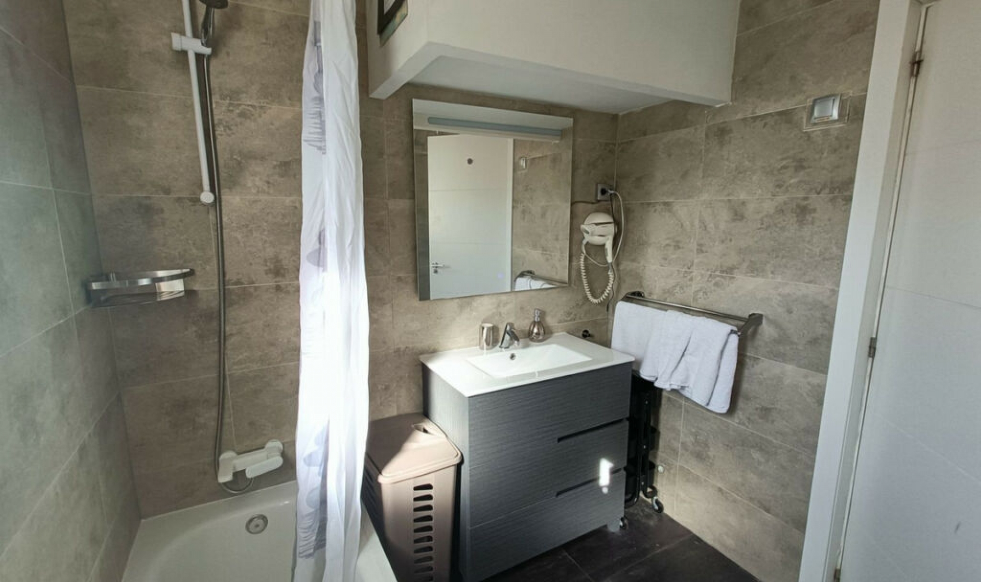 Resale - Apartment -
El Paraiso