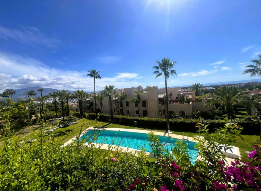 Resale - Apartment -
El Paraiso