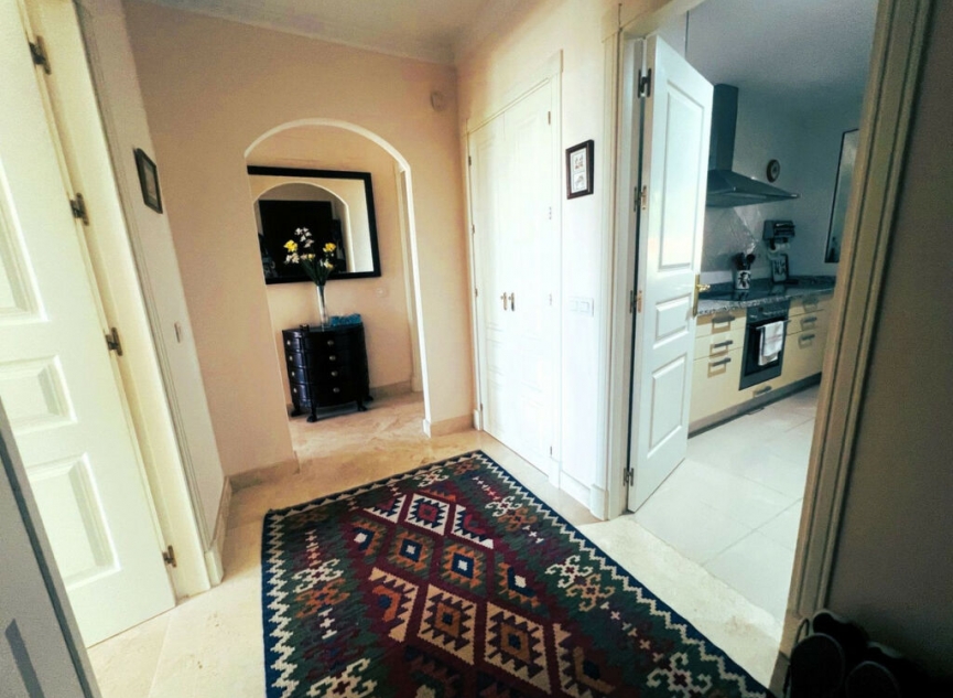 Resale - Apartment -
El Paraiso