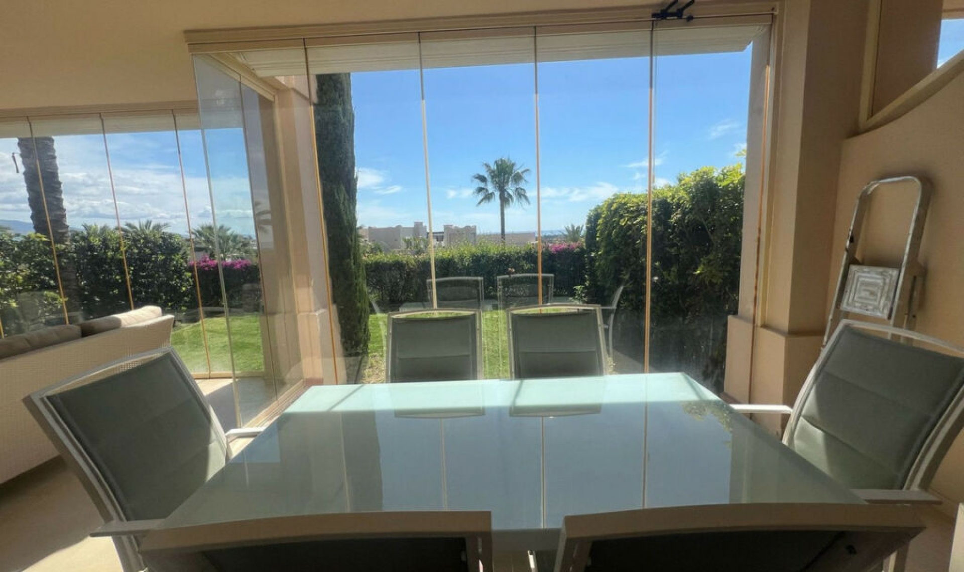 Resale - Apartment -
El Paraiso