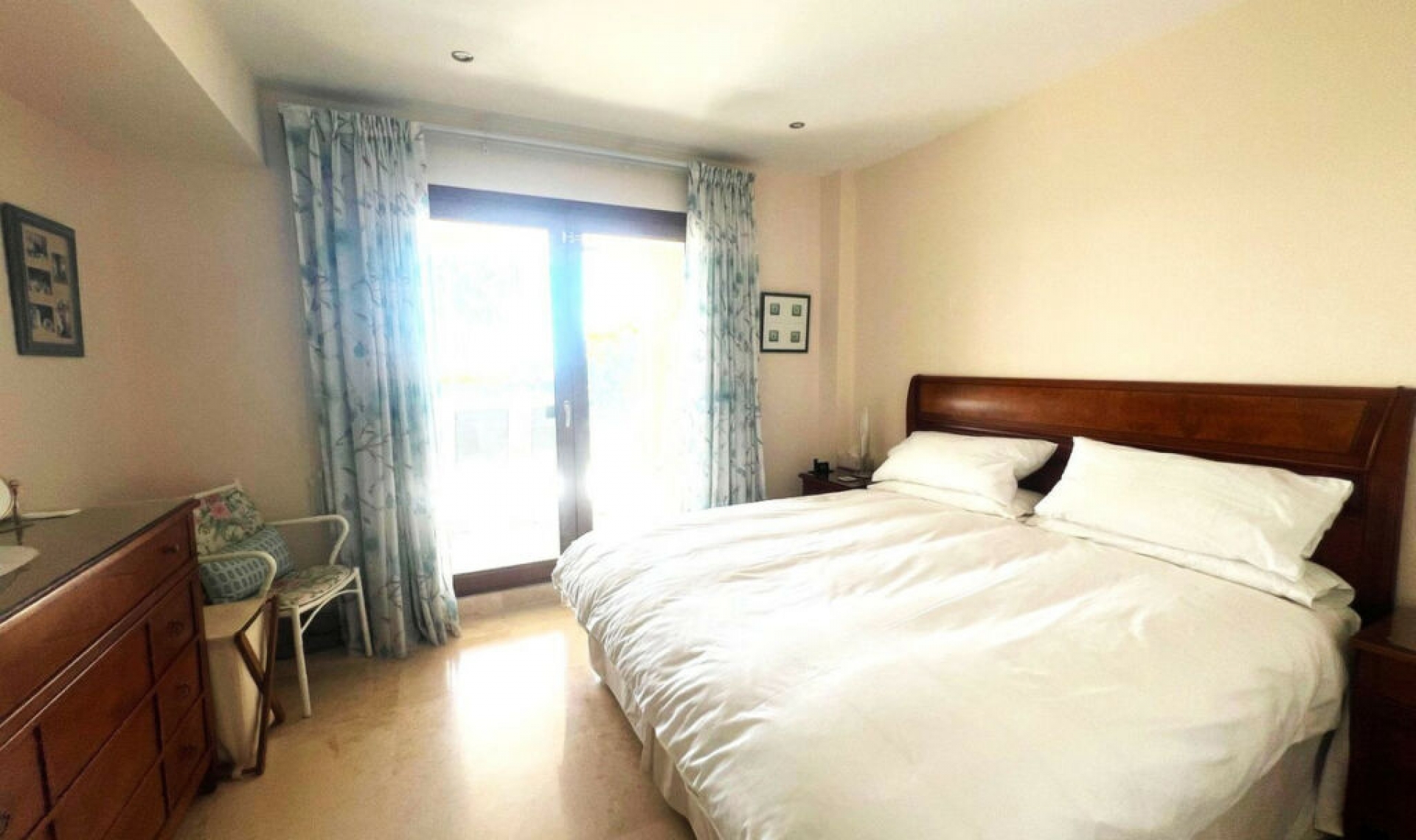 Resale - Apartment -
El Paraiso