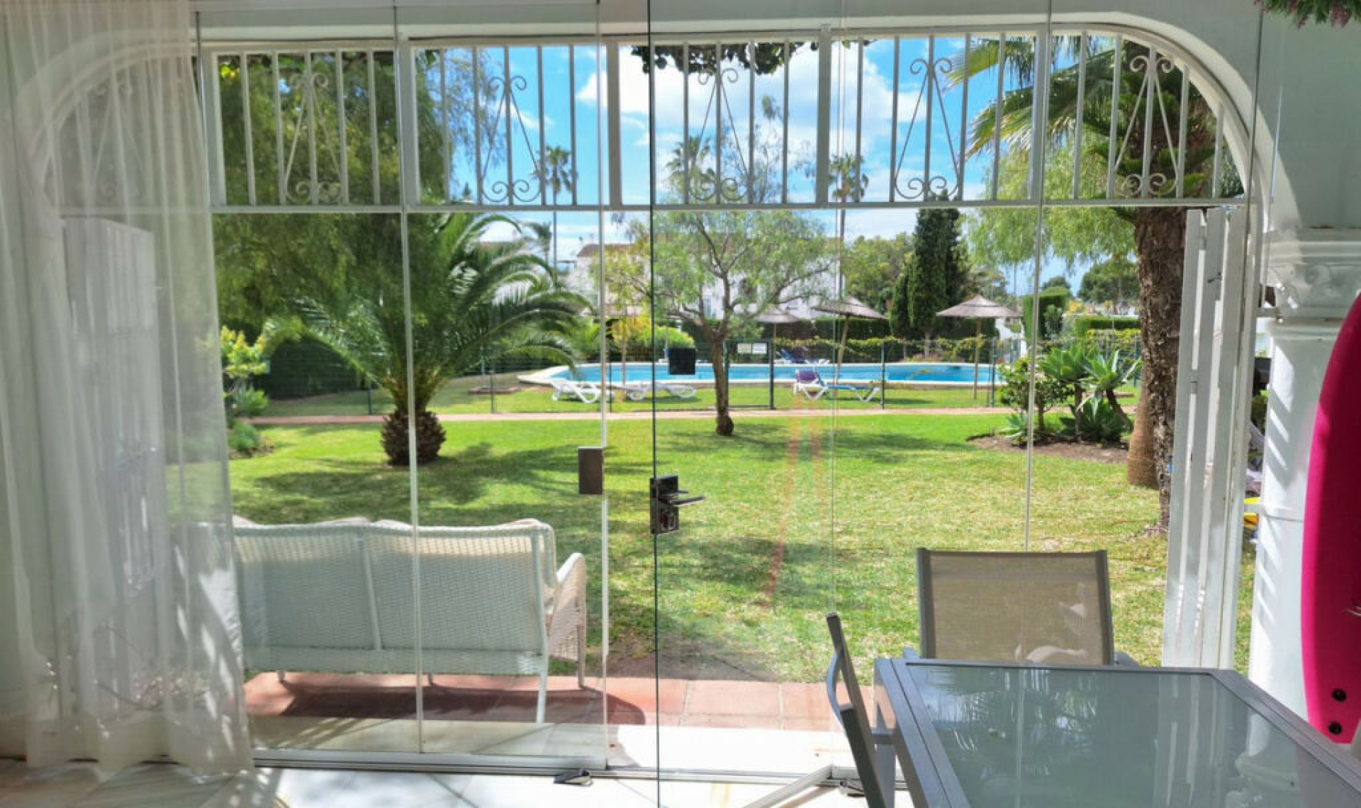 Resale - Apartment -
El Paraiso