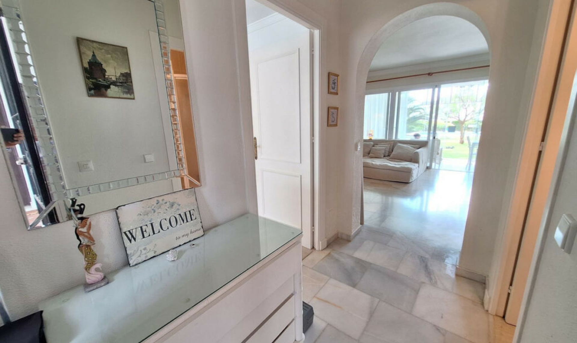 Resale - Apartment -
El Paraiso