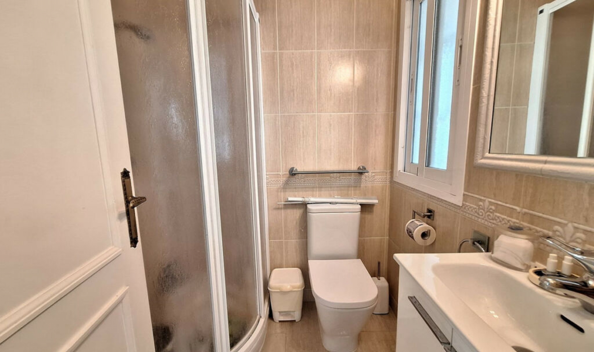 Resale - Apartment -
El Paraiso