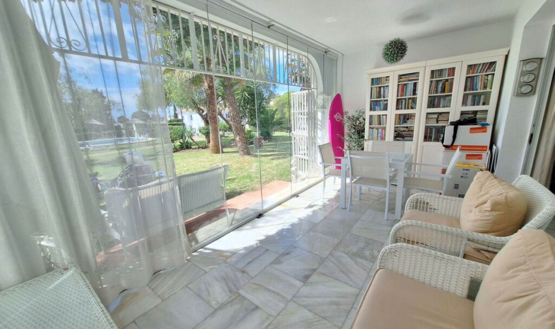 Resale - Apartment -
El Paraiso