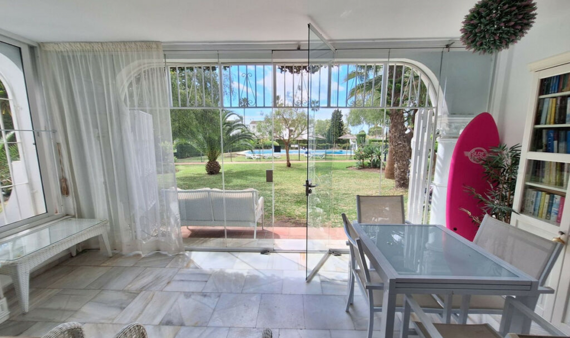 Resale - Apartment -
El Paraiso