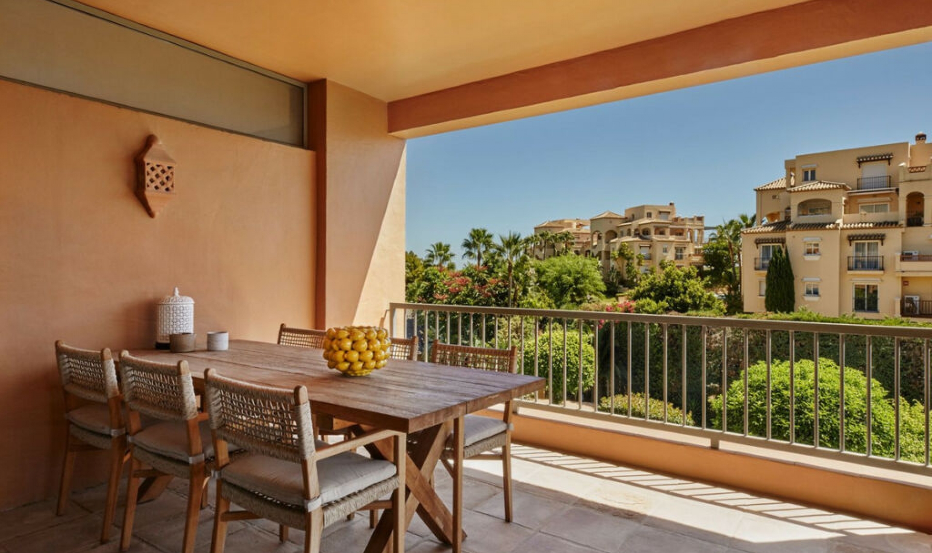 Resale - Apartment -
El Paraiso