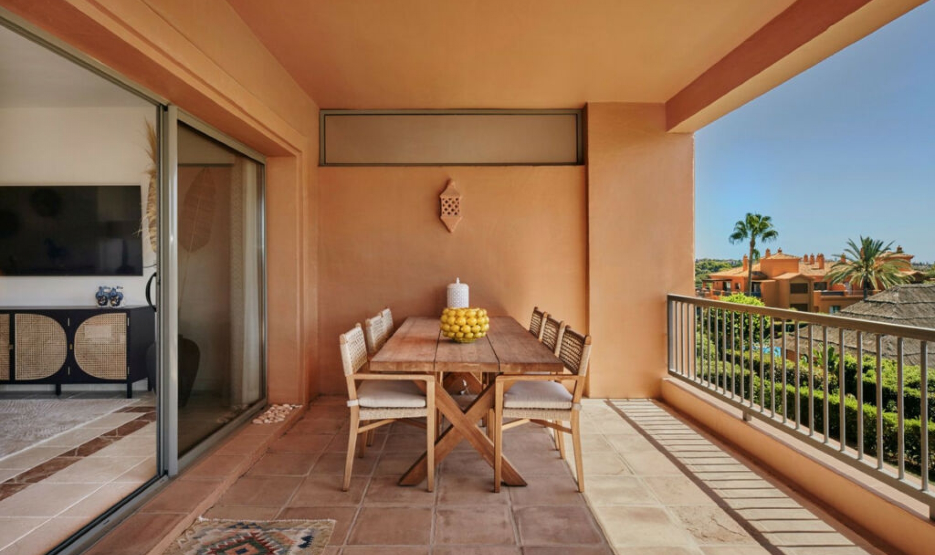 Resale - Apartment -
El Paraiso