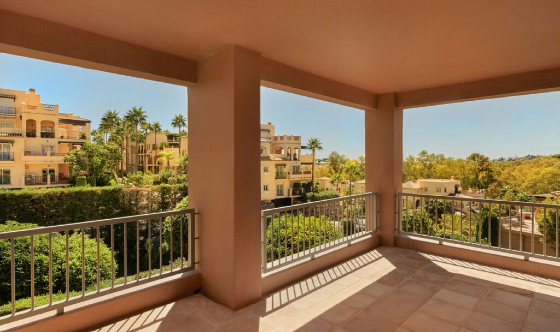 Resale - Apartment -
El Paraiso