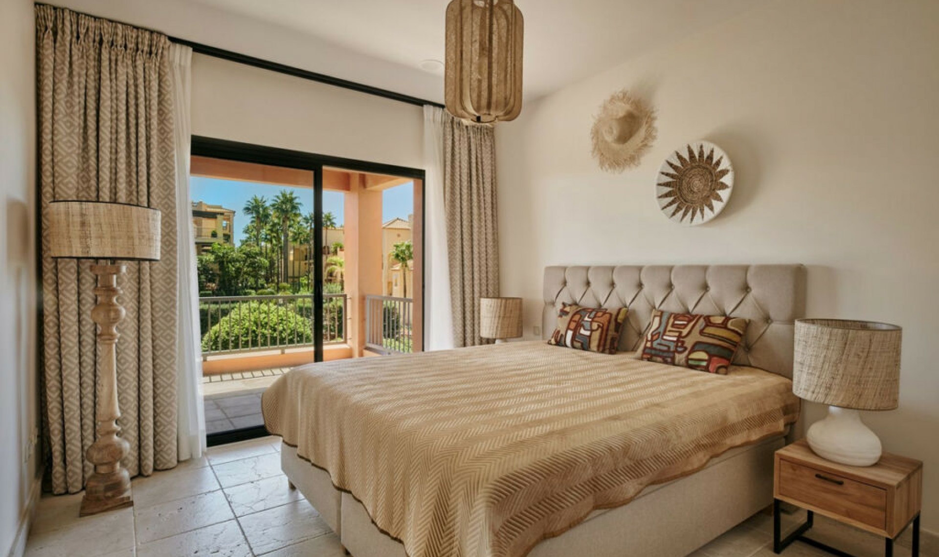 Resale - Apartment -
El Paraiso